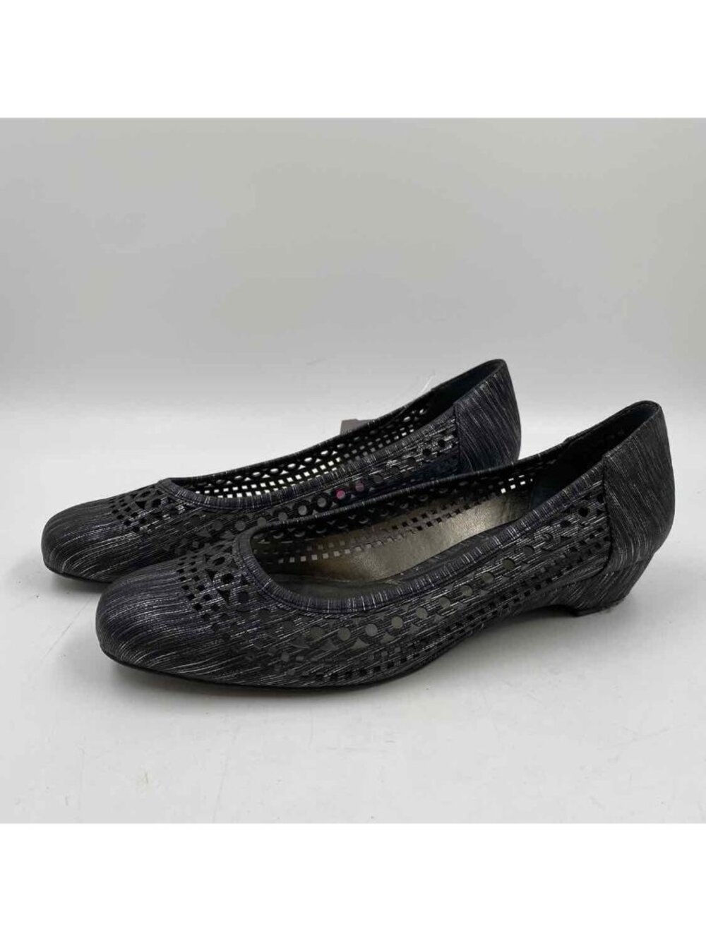 Ros Hommerson Women's Shoe Size 9 Charcoal Laser Cut Dress Shoes